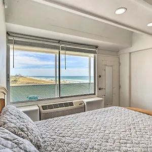 Oceanfront Pcb Studio With Pool And Beach Access! Apartment
